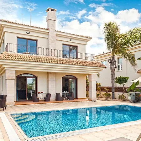 Tessa * Paralimni